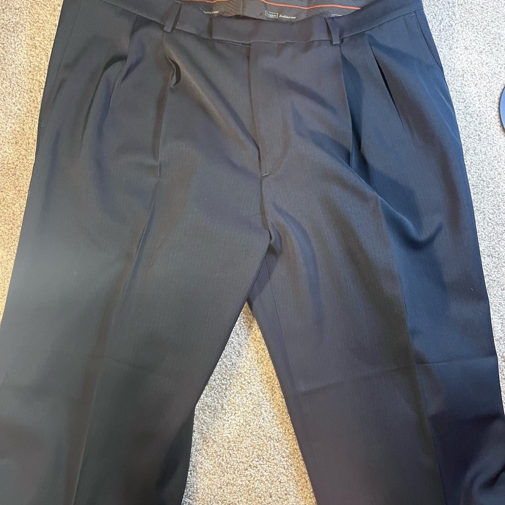 Haggar Men's Navy Dress Pants 40 x 30